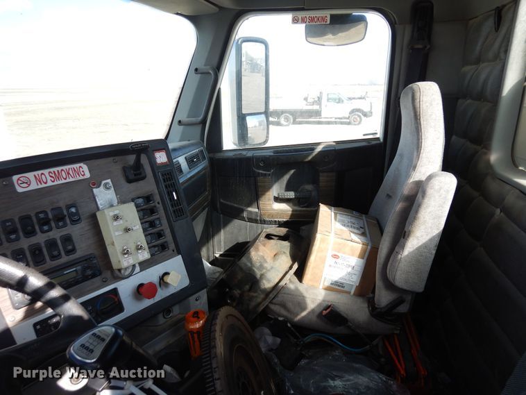 image for item DN6331 2011 Freightliner Coronado  semi truck