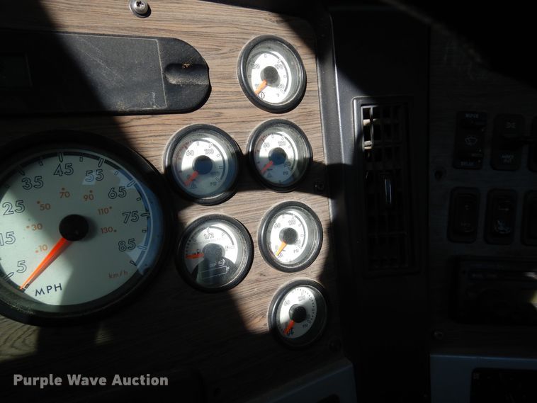 image for item DN6331 2011 Freightliner Coronado  semi truck