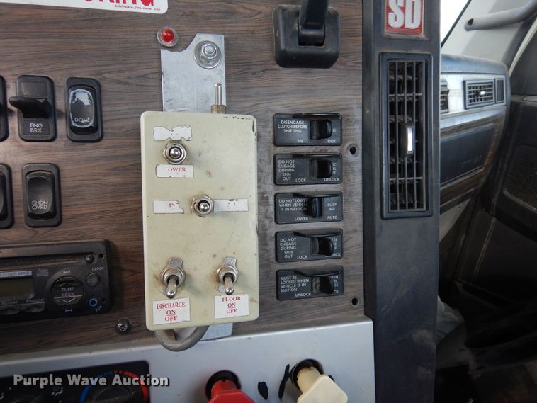 image for item DN6331 2011 Freightliner Coronado  semi truck