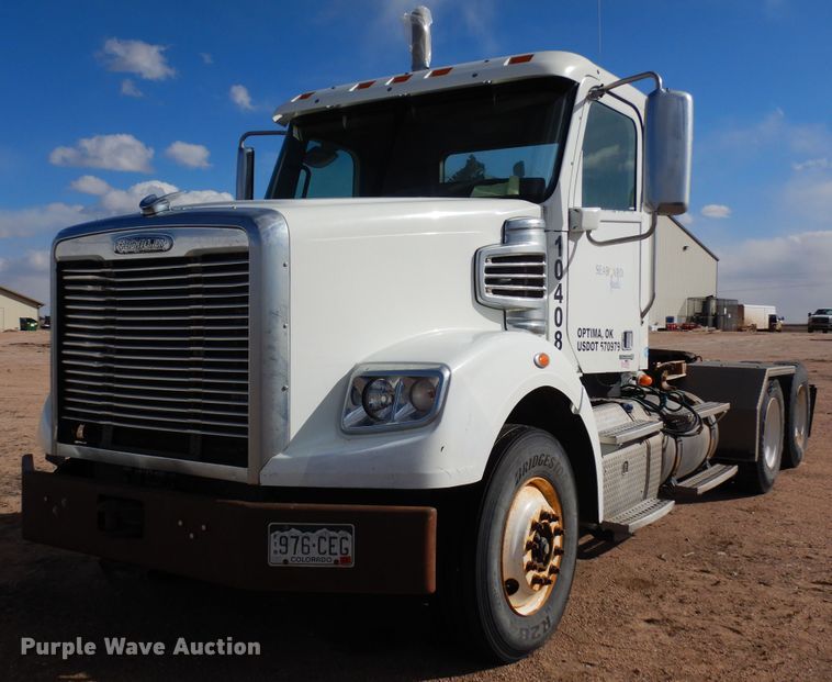 image for item DN6331 2011 Freightliner Coronado  semi truck