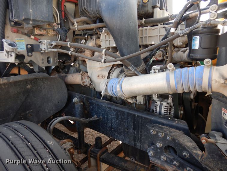 image for item DN6331 2011 Freightliner Coronado  semi truck