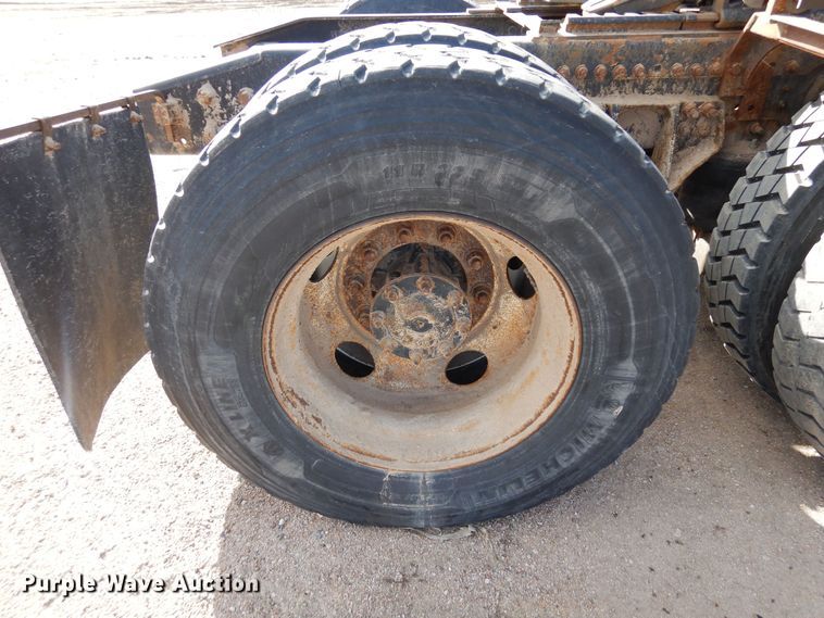 image for item DN6331 2011 Freightliner Coronado  semi truck