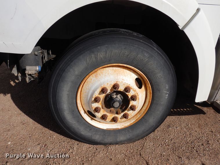 image for item DN6331 2011 Freightliner Coronado  semi truck