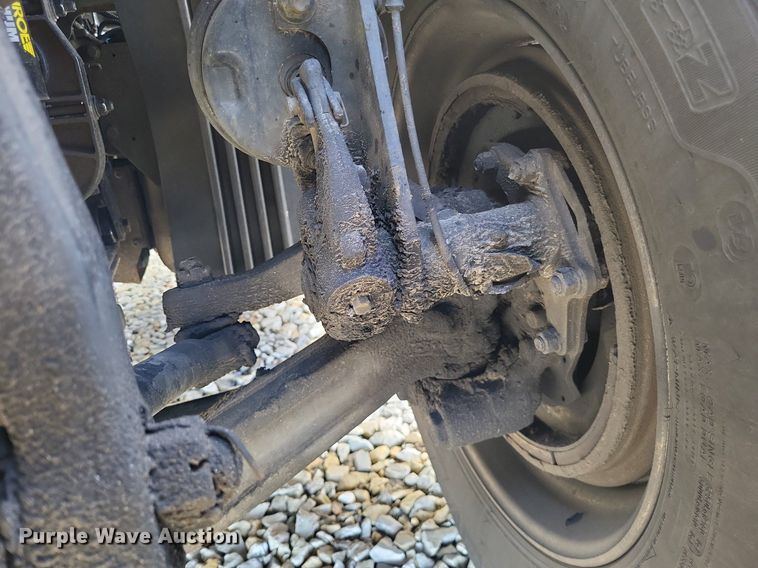 image for item DO3634 2016 Freightliner Cascadia 113  semi truck