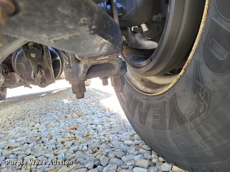 image for item DO3634 2016 Freightliner Cascadia 113  semi truck