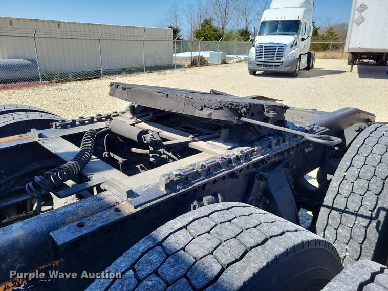 image for item DO3635 2012 Freightliner Coronado  glider kit semi truck