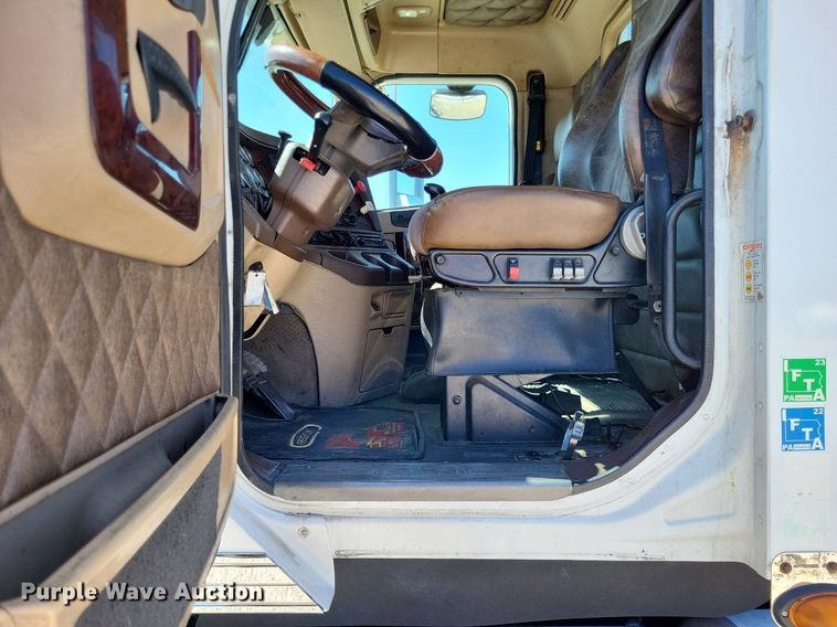 image for item DO3635 2012 Freightliner Coronado  glider kit semi truck