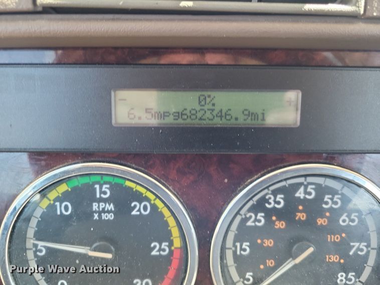 image for item DO3635 2012 Freightliner Coronado  glider kit semi truck