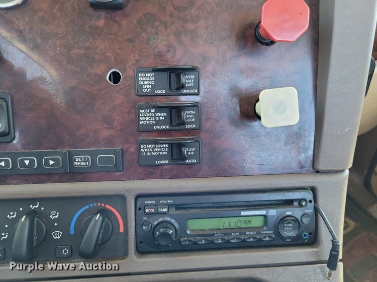 image for item DO3635 2012 Freightliner Coronado  glider kit semi truck