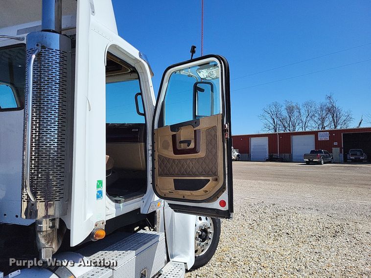 image for item DO3635 2012 Freightliner Coronado  glider kit semi truck