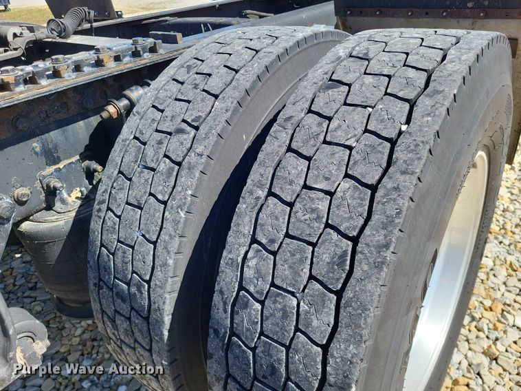 image for item DO3635 2012 Freightliner Coronado  glider kit semi truck