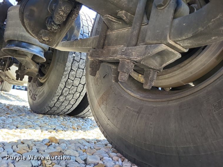 image for item DO3635 2012 Freightliner Coronado  glider kit semi truck