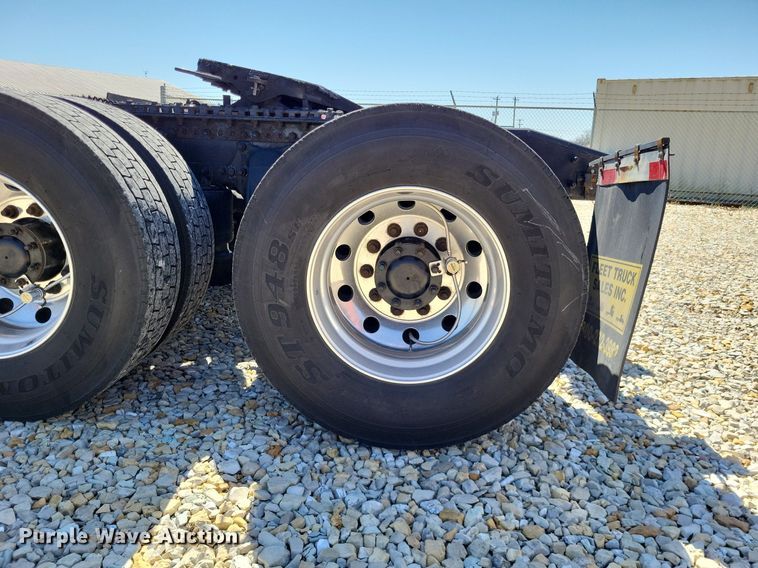 image for item DO3635 2012 Freightliner Coronado  glider kit semi truck