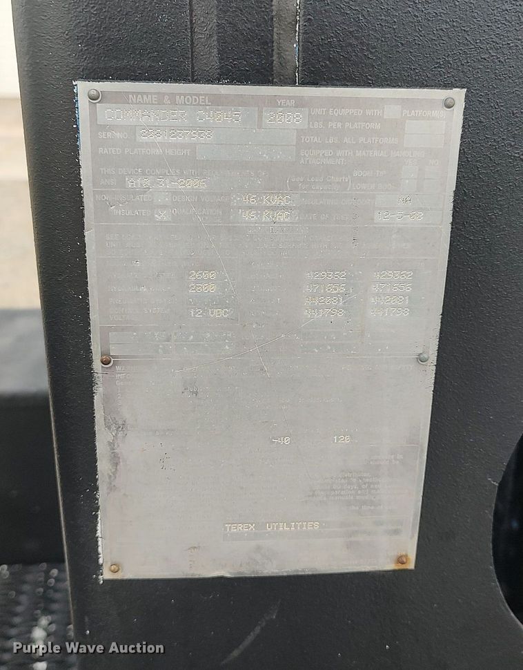 image for item DO3913 2010 International 7000  digger derrick truck