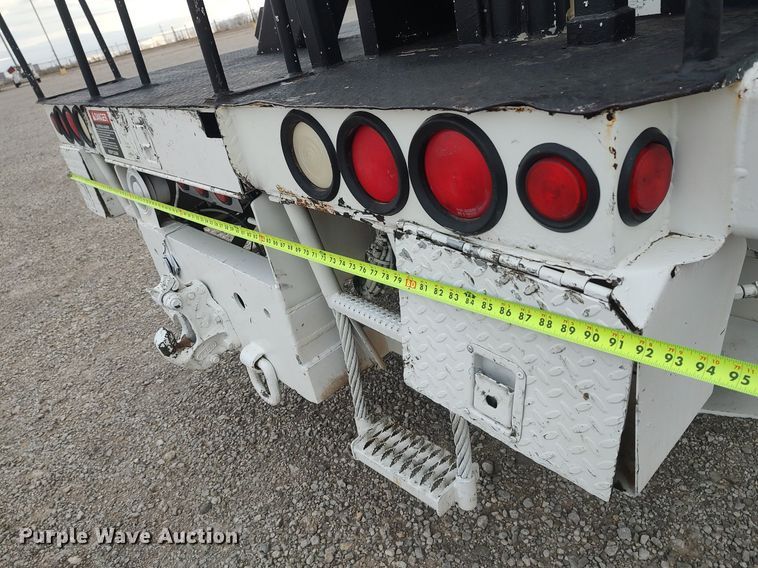 image for item DO3913 2010 International 7000  digger derrick truck