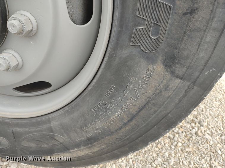 image for item DO3913 2010 International 7000  digger derrick truck