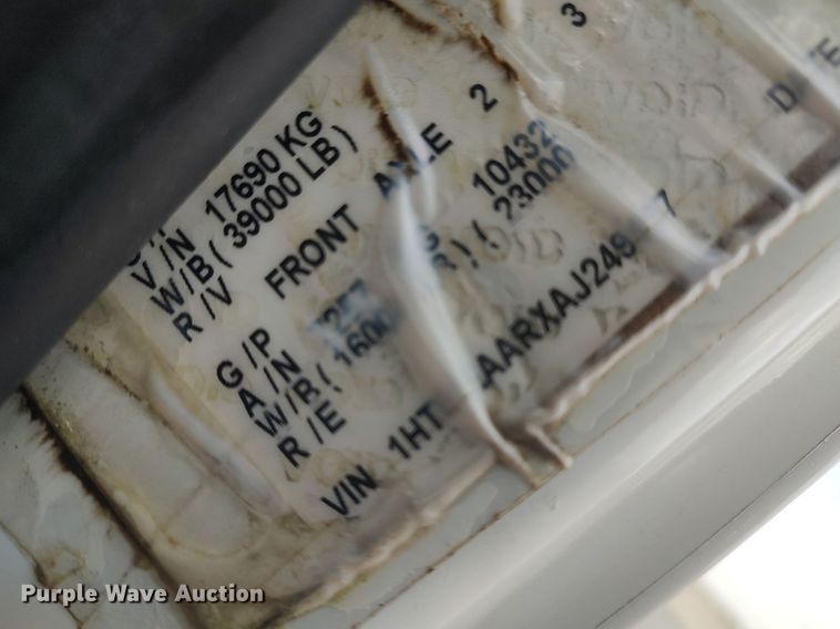 image for item DO3913 2010 International 7000  digger derrick truck