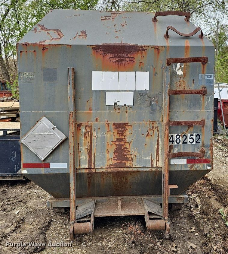 image for item DO4305 Action Resources  liquid roll-off container