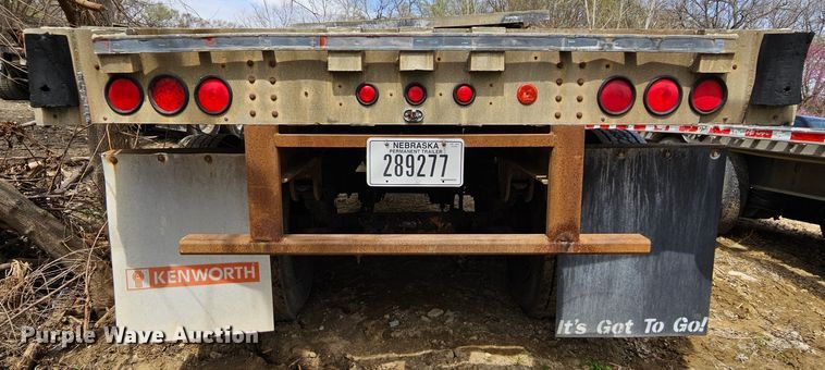 image for item DO4306 1993 Wilson CF-900  flatbed trailer