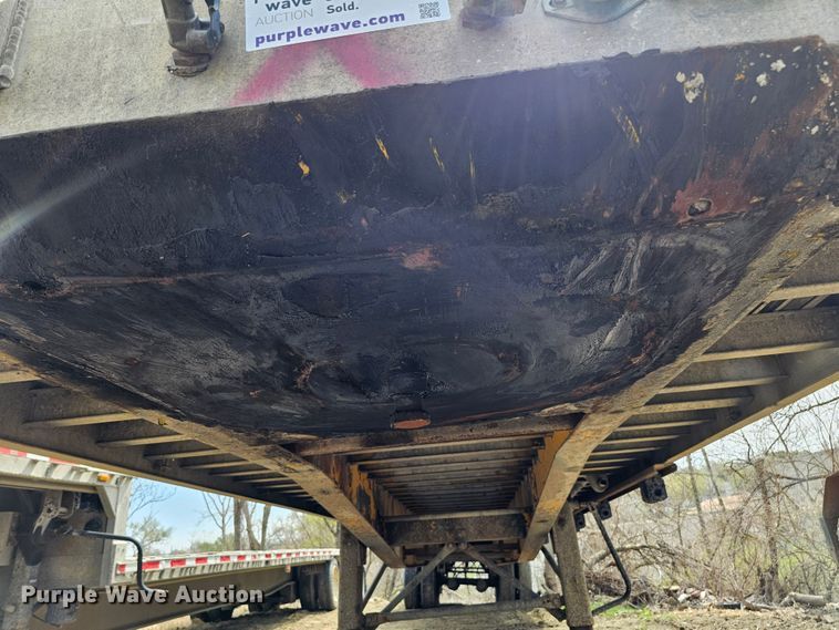 image for item DO4306 1993 Wilson CF-900  flatbed trailer