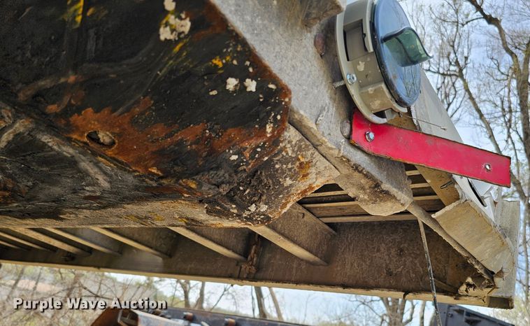 image for item DO4306 1993 Wilson CF-900  flatbed trailer