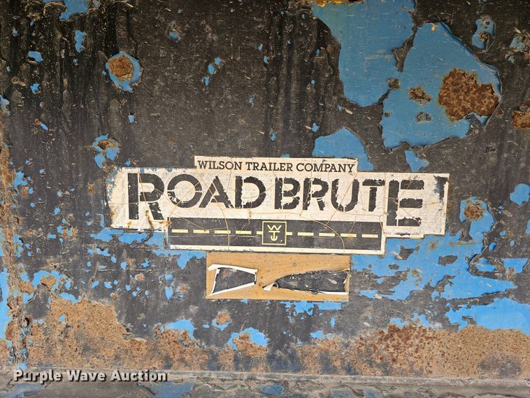 image for item DO4306 1993 Wilson CF-900  flatbed trailer