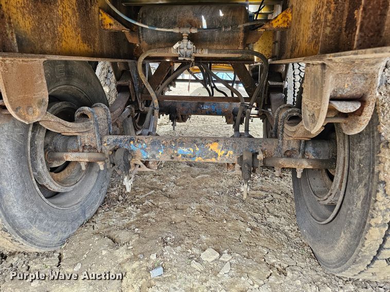 image for item DO4306 1993 Wilson CF-900  flatbed trailer