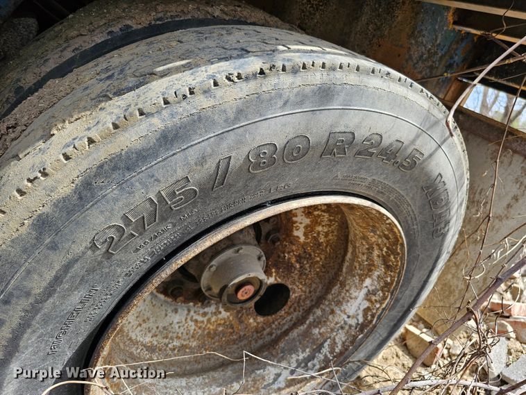 image for item DO4306 1993 Wilson CF-900  flatbed trailer