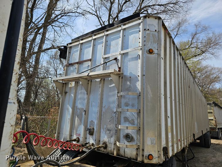 image for item DO4307 1986  walking floor trailer
