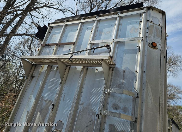 image for item DO4307 1986  walking floor trailer