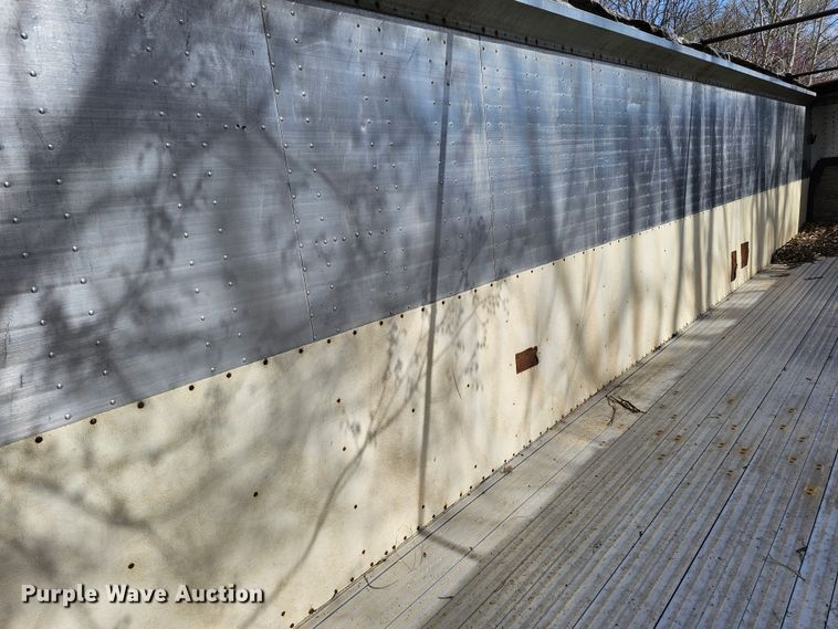 image for item DO4307 1986  walking floor trailer