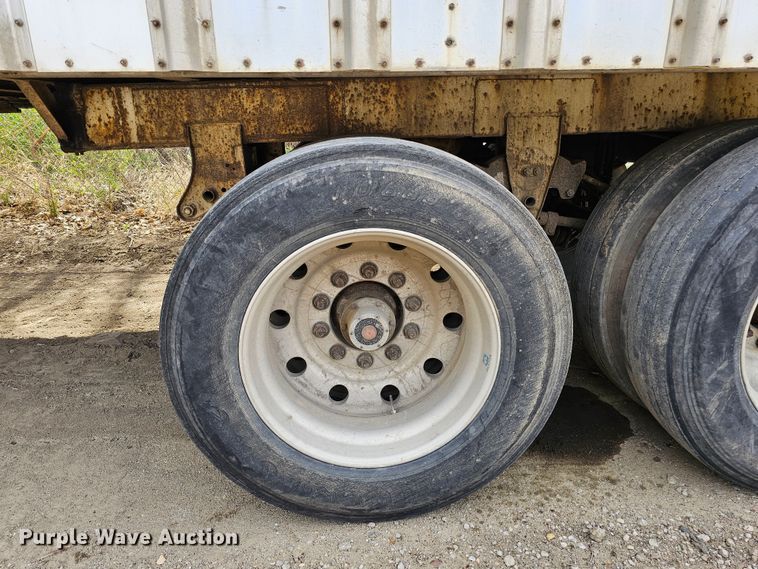 image for item DO4307 1986  walking floor trailer