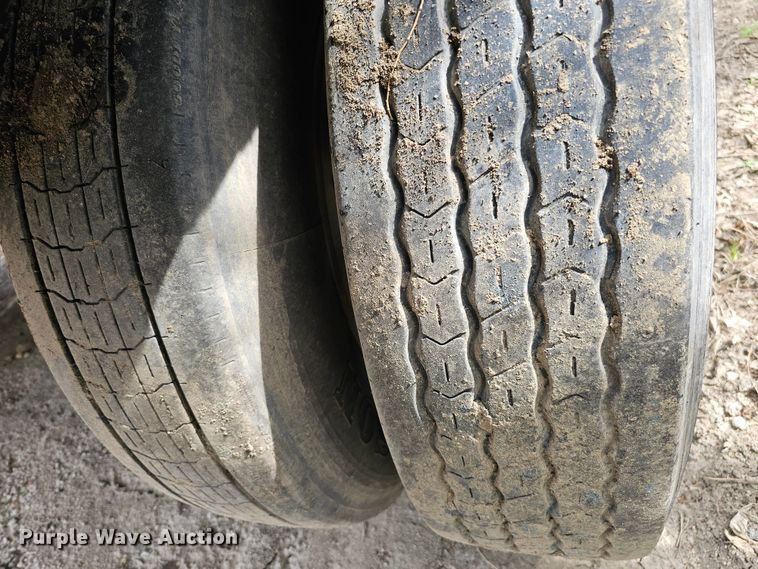 image for item DO4307 1986  walking floor trailer