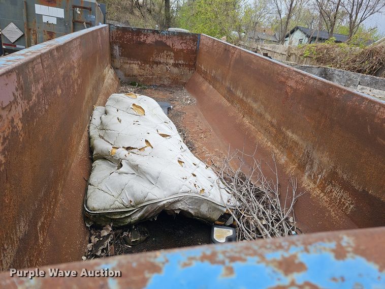 image for item DO4345 Roll-off container