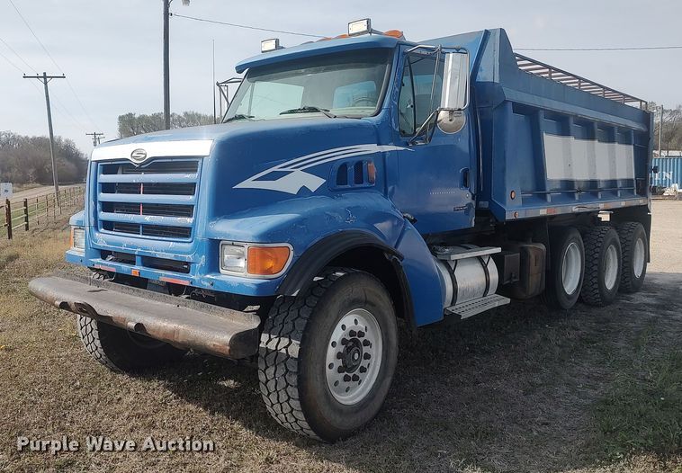 image for item DQ0466 1998  Sterling  dump truck