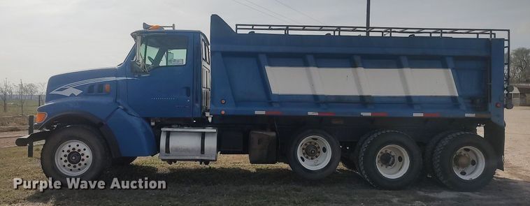 image for item DQ0466 1998  Sterling  dump truck
