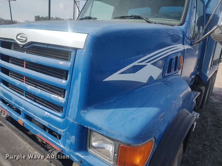image for item DQ0466 1998  Sterling  dump truck