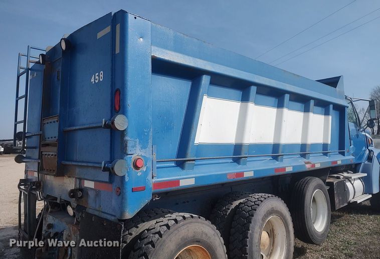 image for item DQ0466 1998  Sterling  dump truck