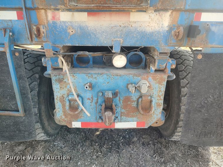 image for item DQ0466 1998  Sterling  dump truck