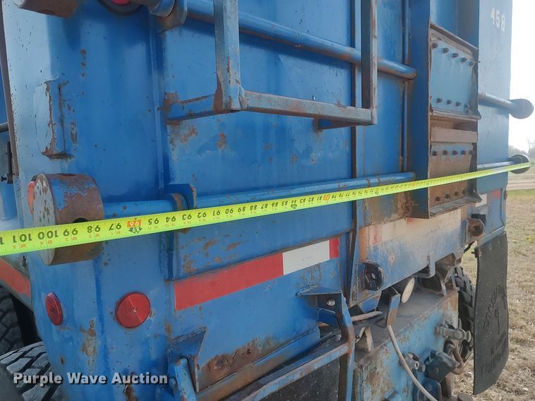 image for item DQ0466 1998  Sterling  dump truck