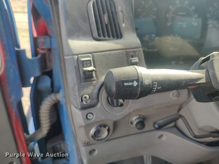 image for item DQ0466 1998  Sterling  dump truck