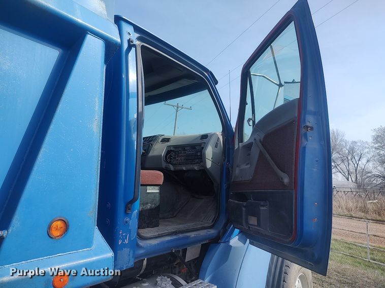 image for item DQ0466 1998  Sterling  dump truck