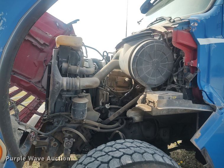 image for item DQ0466 1998  Sterling  dump truck