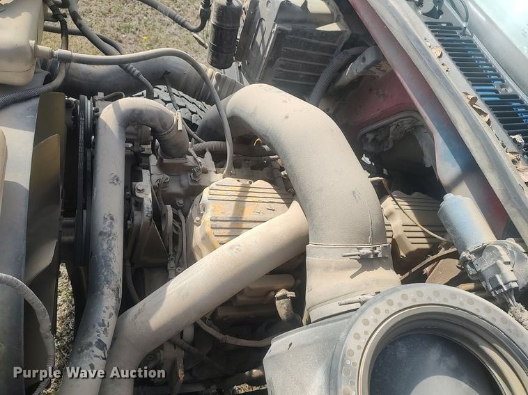 image for item DQ0466 1998  Sterling  dump truck