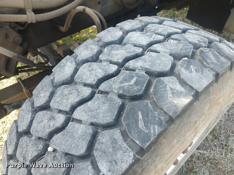 image for item DQ0466 1998  Sterling  dump truck