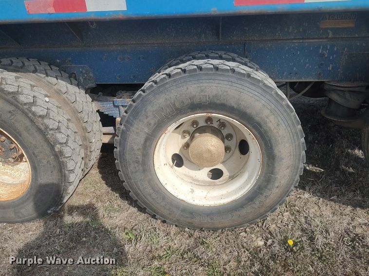 image for item DQ0466 1998  Sterling  dump truck