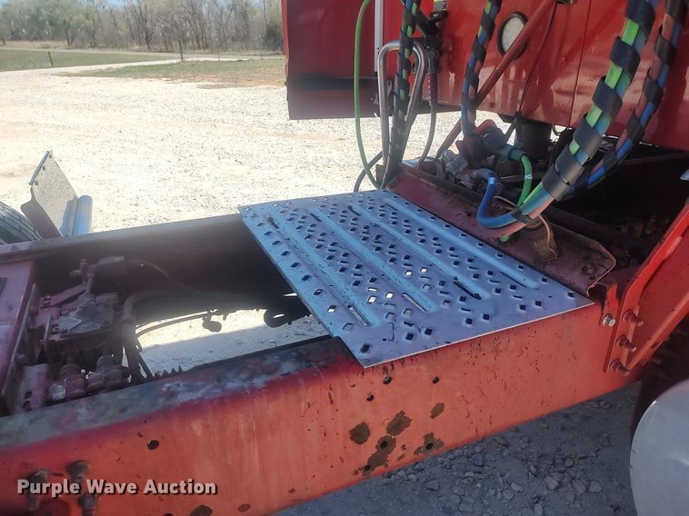 image for item DQ0489 2013 Mack CXU613  semi truck