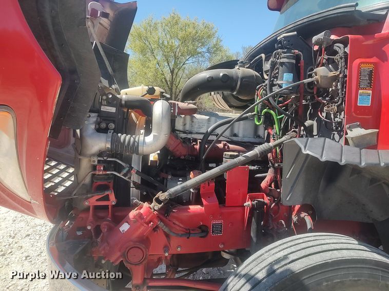 image for item DQ0489 2013 Mack CXU613  semi truck