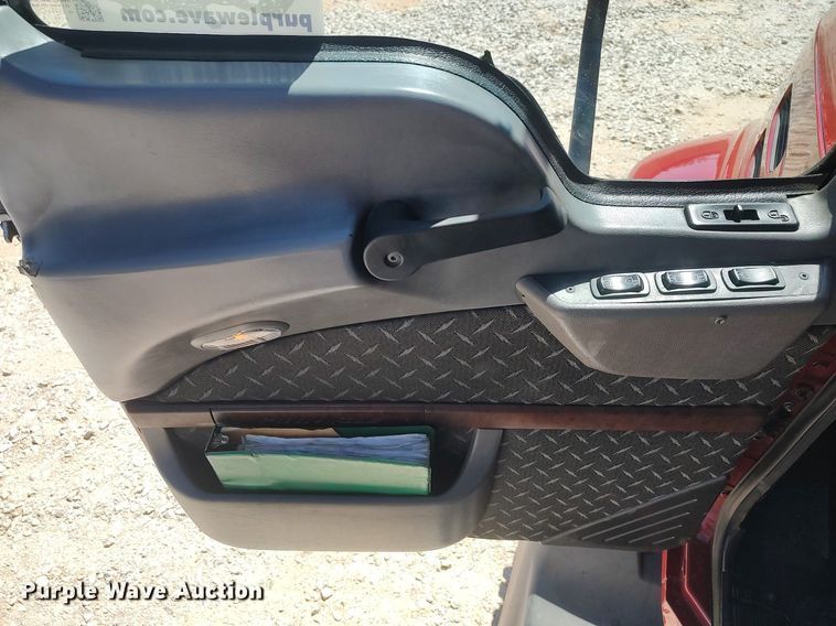 image for item DQ0490 2016 Mack CXU613  semi truck