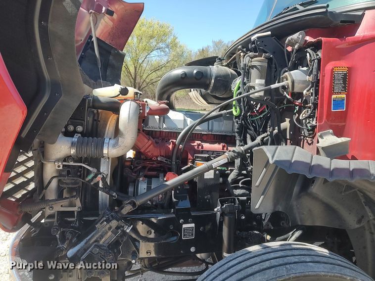 image for item DQ0490 2016 Mack CXU613  semi truck